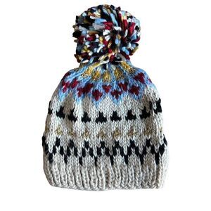 Buckle bright and neutral stocking cap